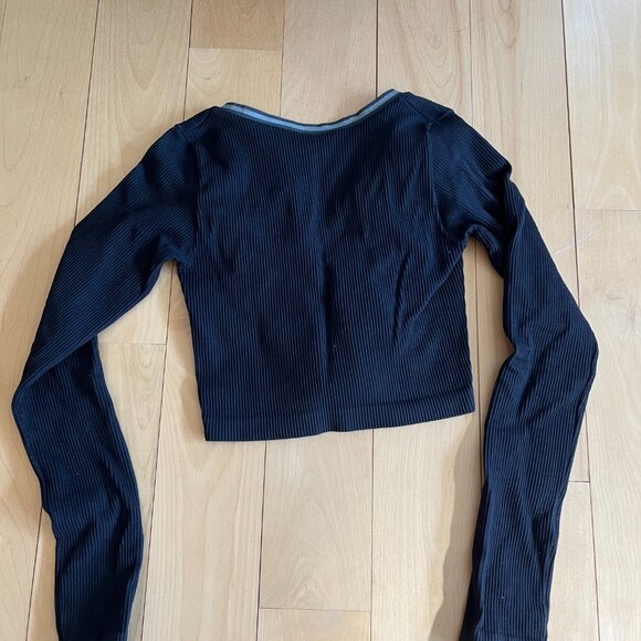 Urban Outfitters black long sleeve top - Picture 3 of 3